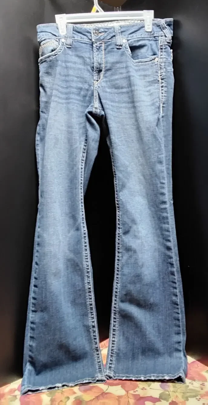 Ariat Ladies Jeans Size 32L 5 pocket style Boot cut legs AR1119